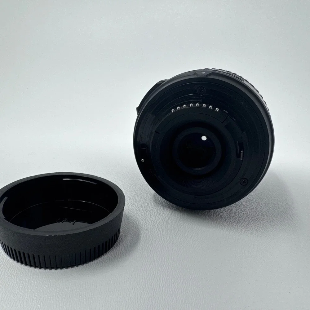Nikon AF-S DX Zoom-Nikkor 18-55mm f/3.5-5.6G ED II Lens Black
